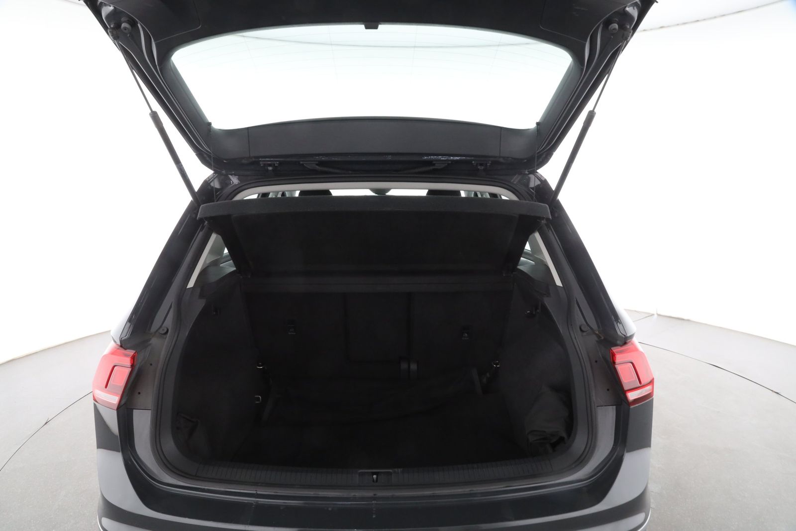 Volkswagen Tiguan - Bild 10