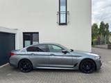 BMW 520d A - M Sport Leder 19Zoll HiFi Scheckheft - BMW 520 in Essen