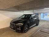 BMW X1 xDrive25d xLine Head-Up LED RFK Komfortzug.