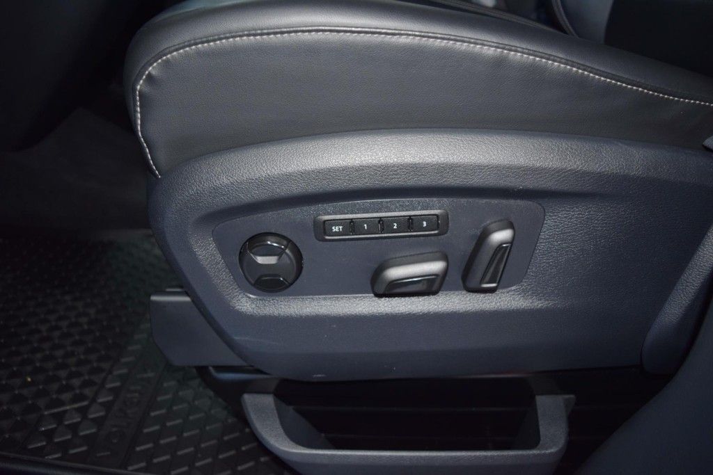 Volkswagen T6 Multivan 6.1 Highline 4M ACC Leder ServiceNeu foto 6