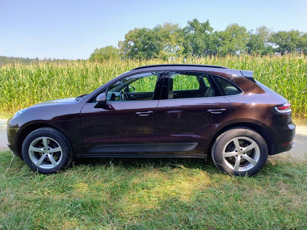 Image of Porsche Macan