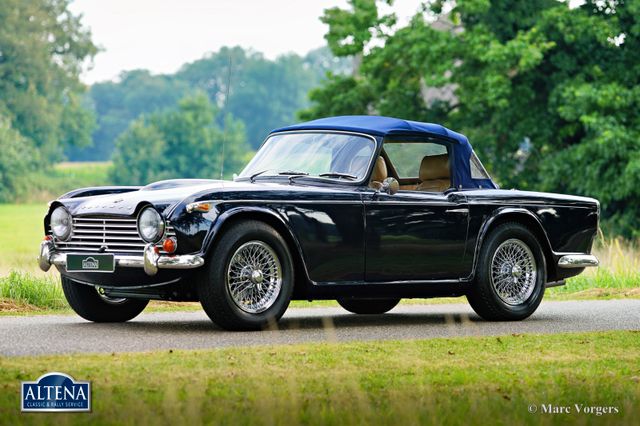 Triumph TR4A IRS, 1966