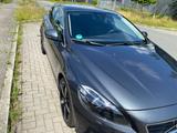 Volvo V40 D3 2.0 Momentum Automatik Navi Kamera 130kW - Volvo V40 Gebrauchtwagen in Hamburg