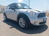 MINI Mini Cooper D Countryman 1.6 - silberne MINI Cooper D Countryman