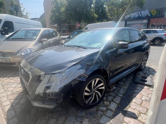 Subaru Levorg 2.0i *Automatik*Unfallschaden