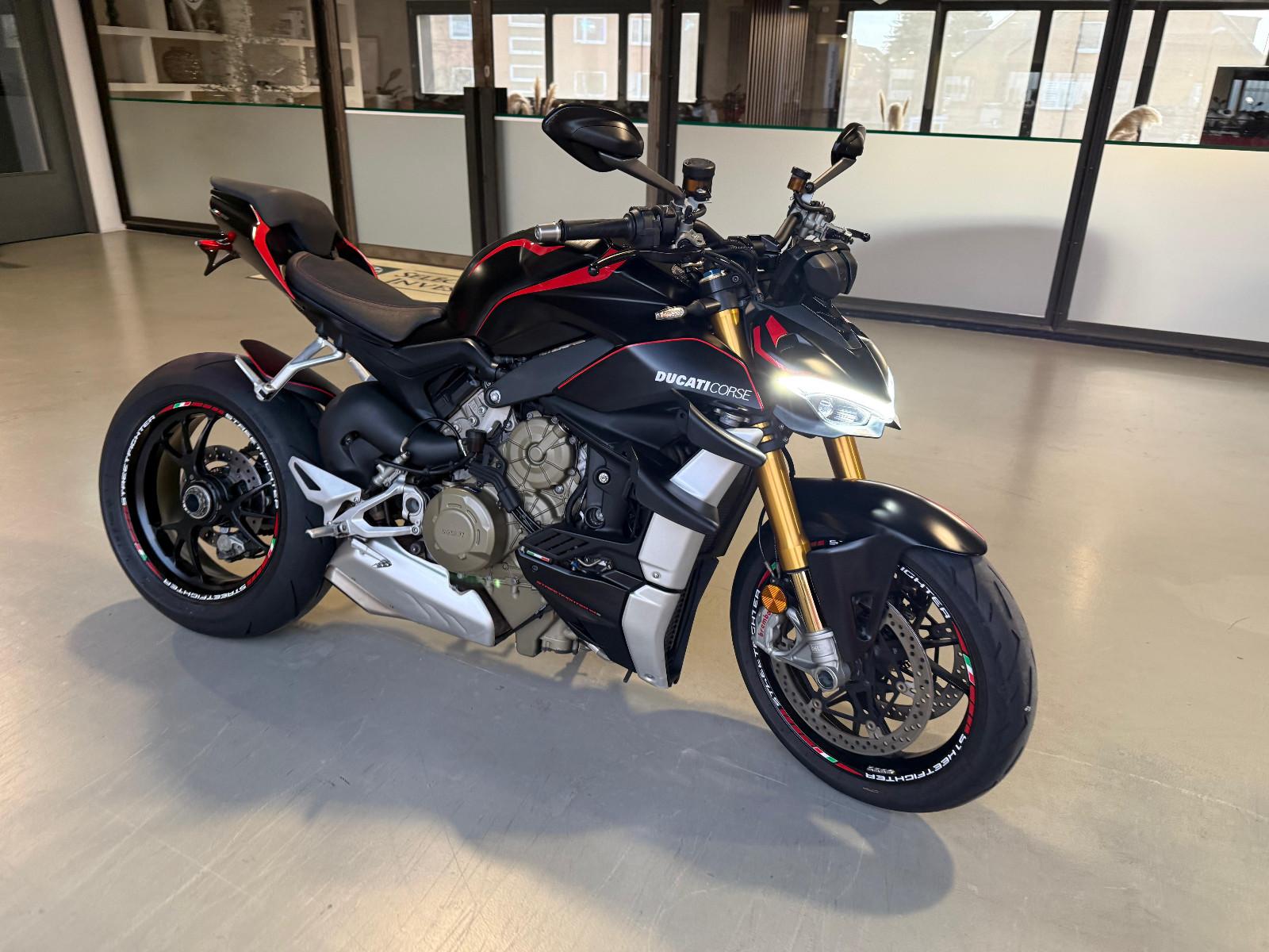 Ducati Streetfighter V4 S