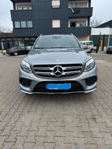 Mercedes-Benz GLE 350 d 4MATIC - - Mercedes-Benz GLE 350 in Stuttgart