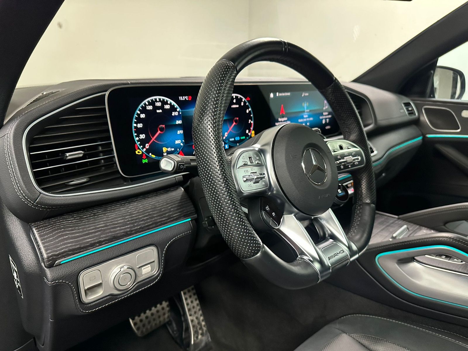 Fahrzeugabbildung Mercedes-Benz GLE 63 4MATIC+ *PANORAMA*HEADUP*KEGO*