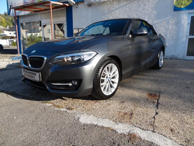 Fahrzeugabbildung BMW 218i Cabrio/Sport-Line/1.Hd/64TKM/SitzH/PDC/