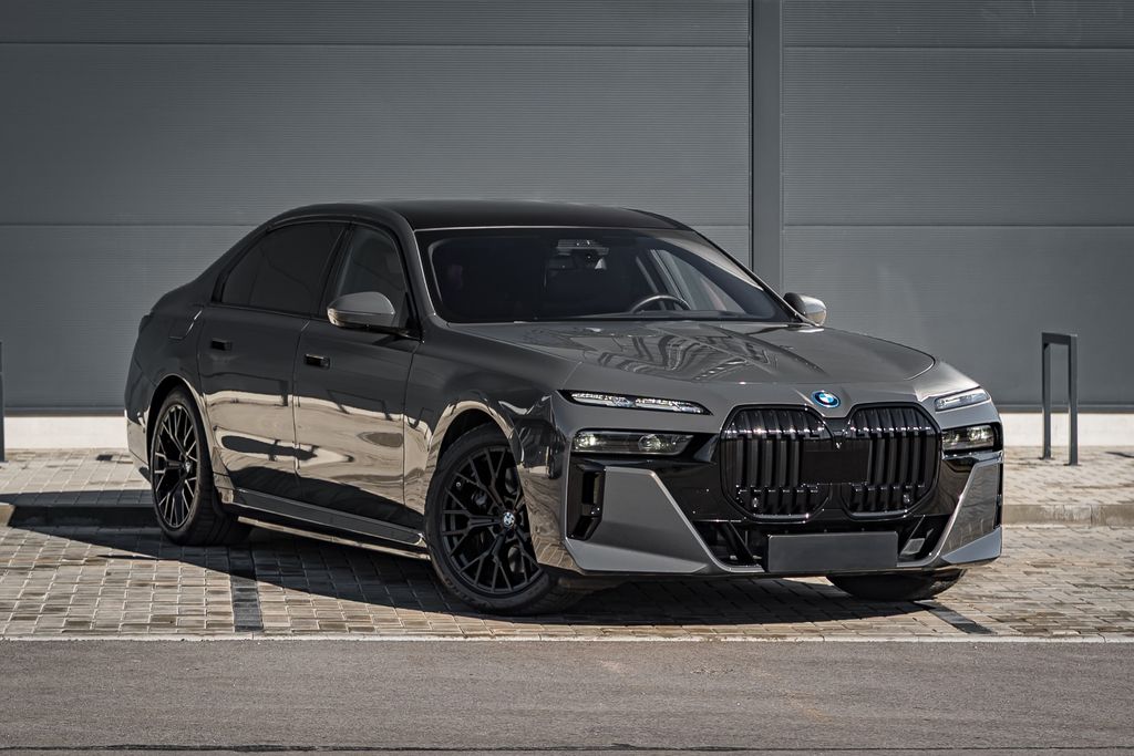 Image of BMW i7