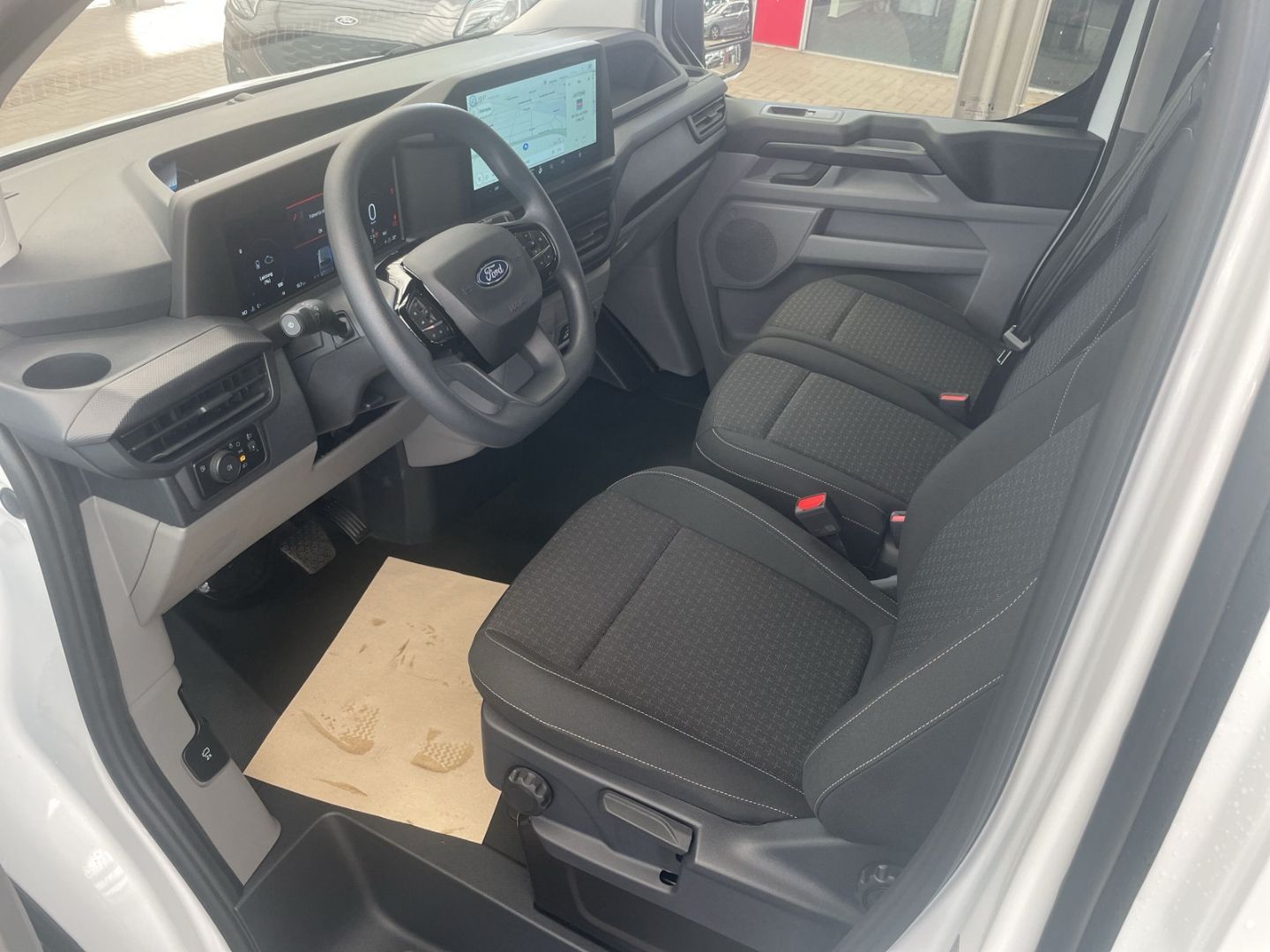 Fahrzeugabbildung Ford Transit Custom DOKA Top Deal 0 Prozent Zinsen un