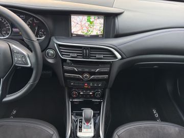 Infiniti Q30 1.6 16V Luxe Tech|Panorama|Kamera|BOSE|DAB