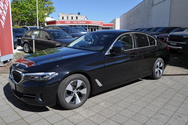 BMW 520d xDrive Allrad Lim. LED Live Cockpit AHK