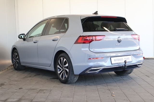 Volkswagen Golf VIII 2.0 TDI HUD+AID+MATRIX+PANO+KEY+AHK