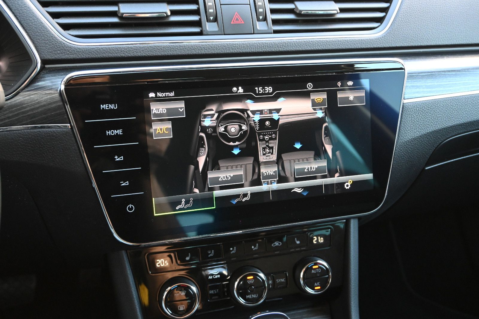 Fahrzeugabbildung SKODA Superb 1.5 TSI ACT DSG STYLE COMBI °ACC°AHK°