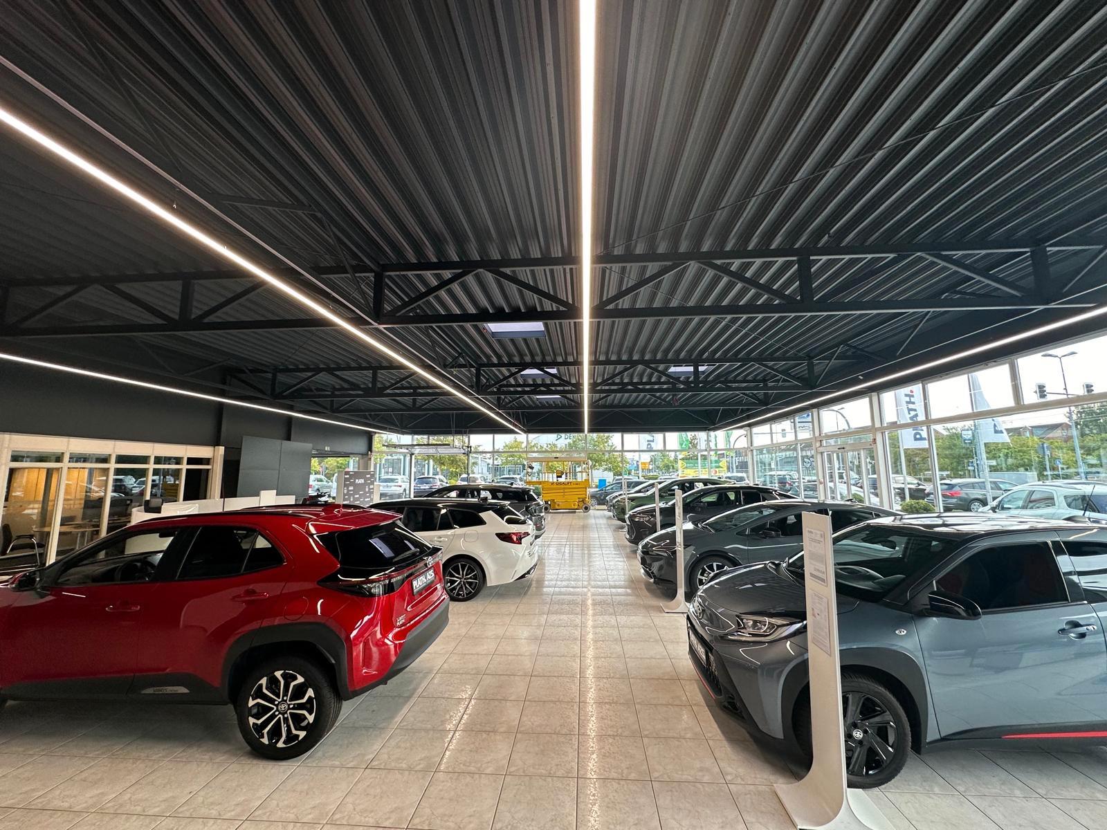 showroom-image-bottom