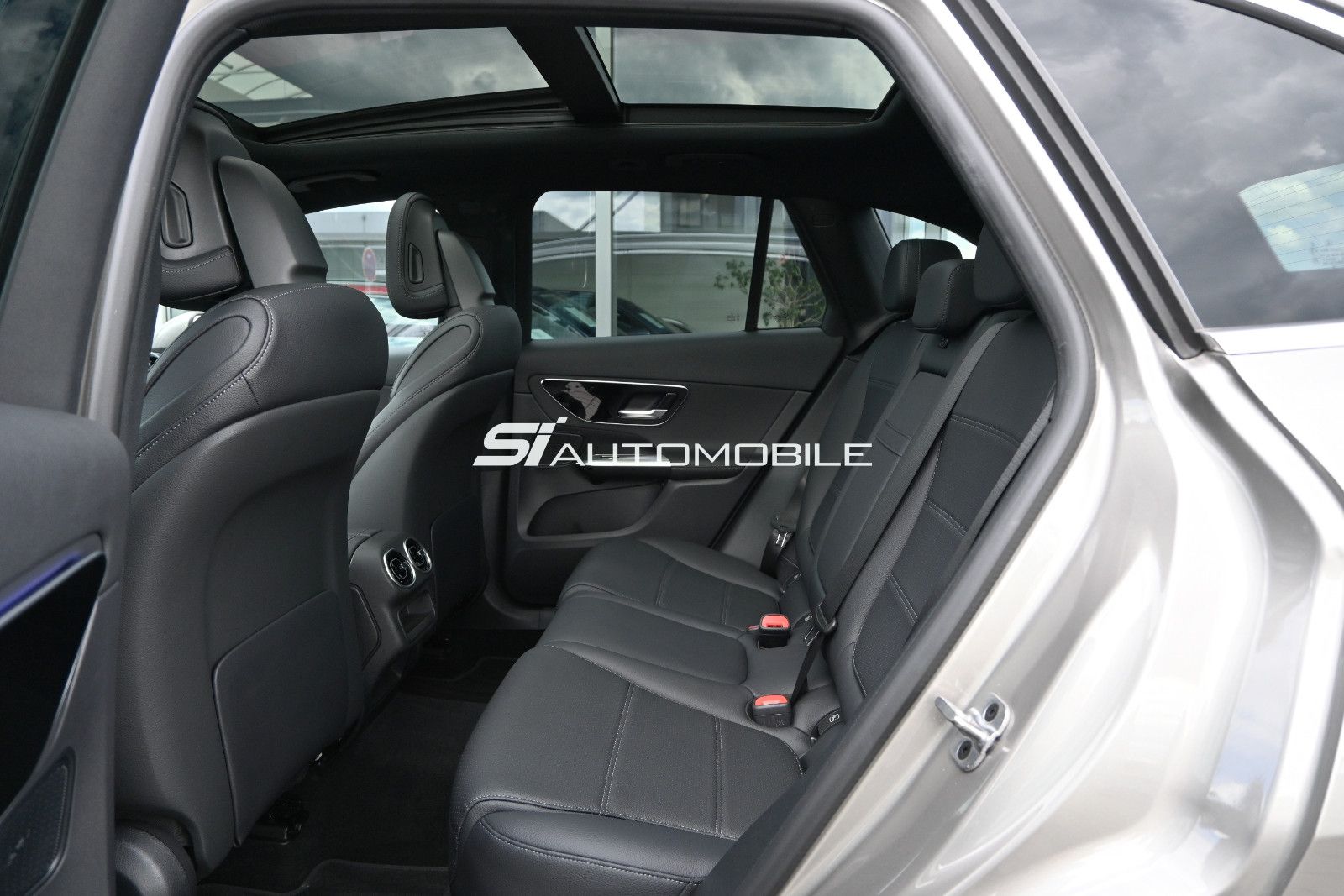 Fahrzeugabbildung Mercedes-Benz GLC 220 d 4MAT. Avantgarde °DISTRONIC°PANORAMA°