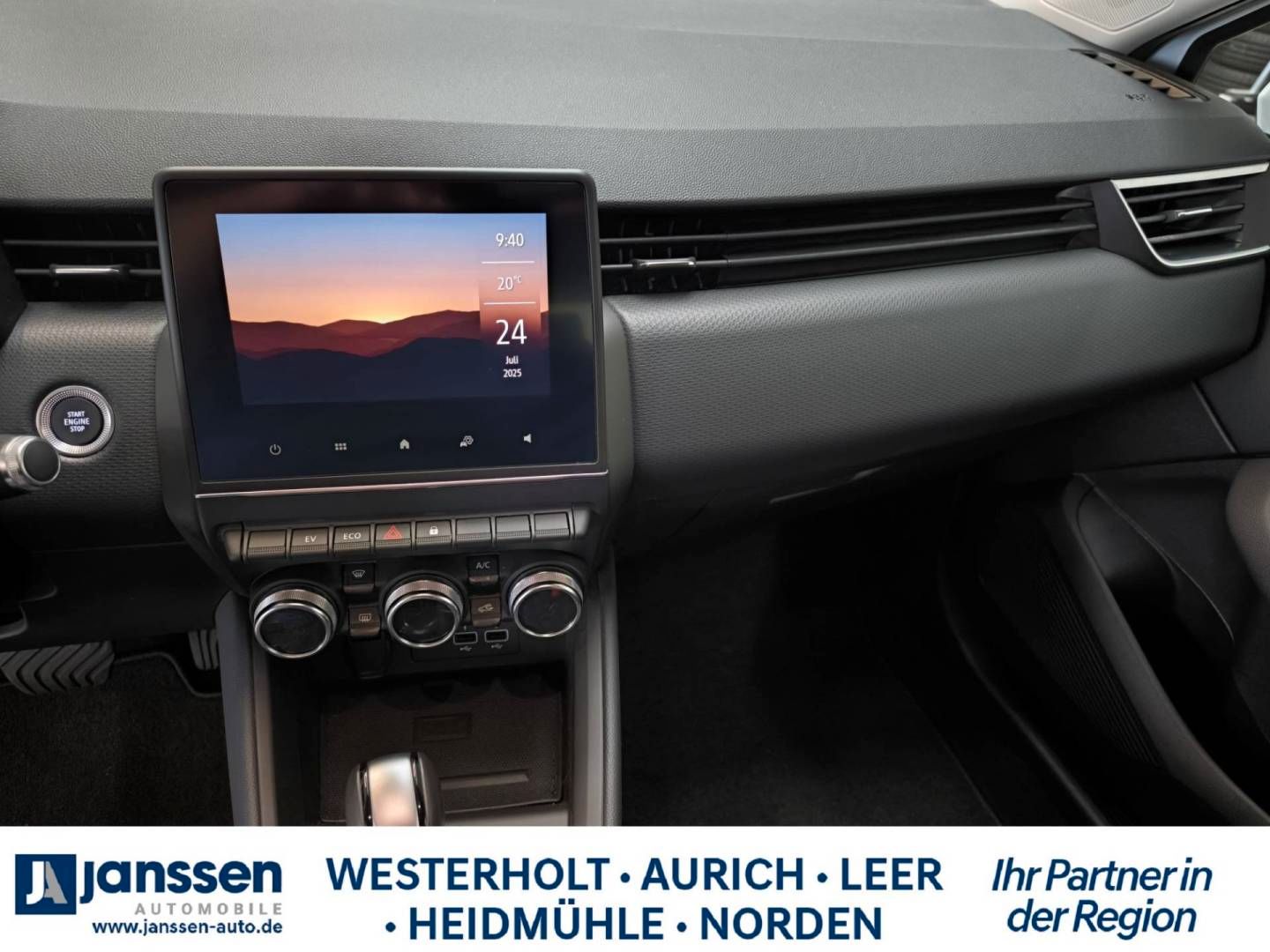 Fahrzeugabbildung Renault CLIO INTENS E-TECH 140