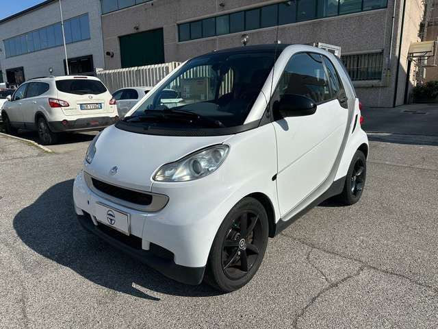 Smart smart forTwo 1000 45 kW MHD coupé pure 61cv