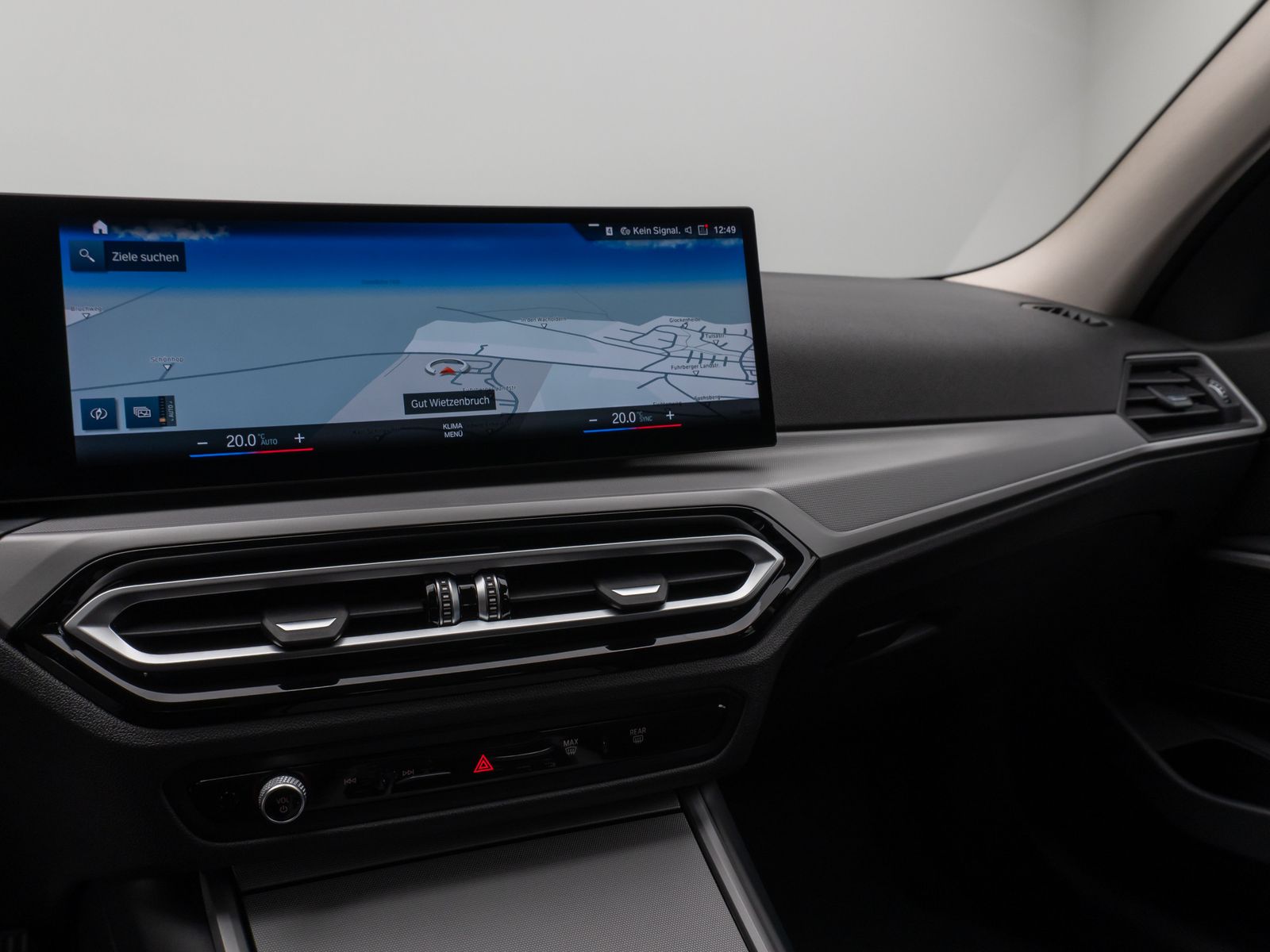 Fahrzeugabbildung BMW 318i DAB CockPit+PDC Sitzhzg Geschwindigkeitsreg