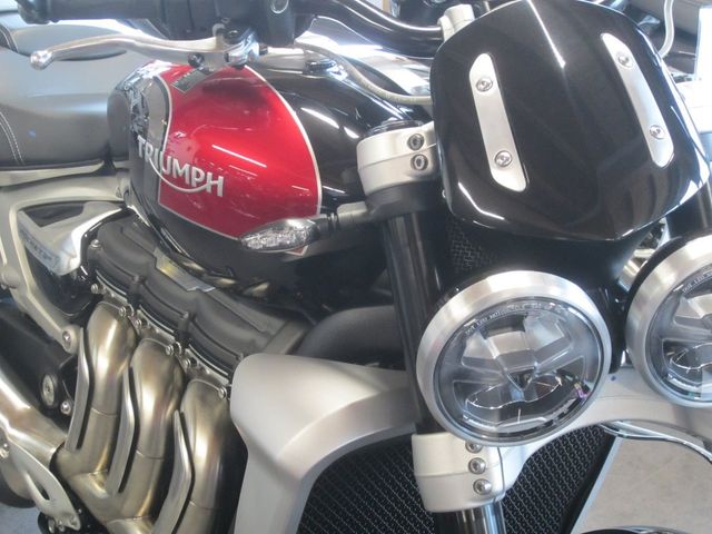 Triumph Rocket 3 R Tageszulassung