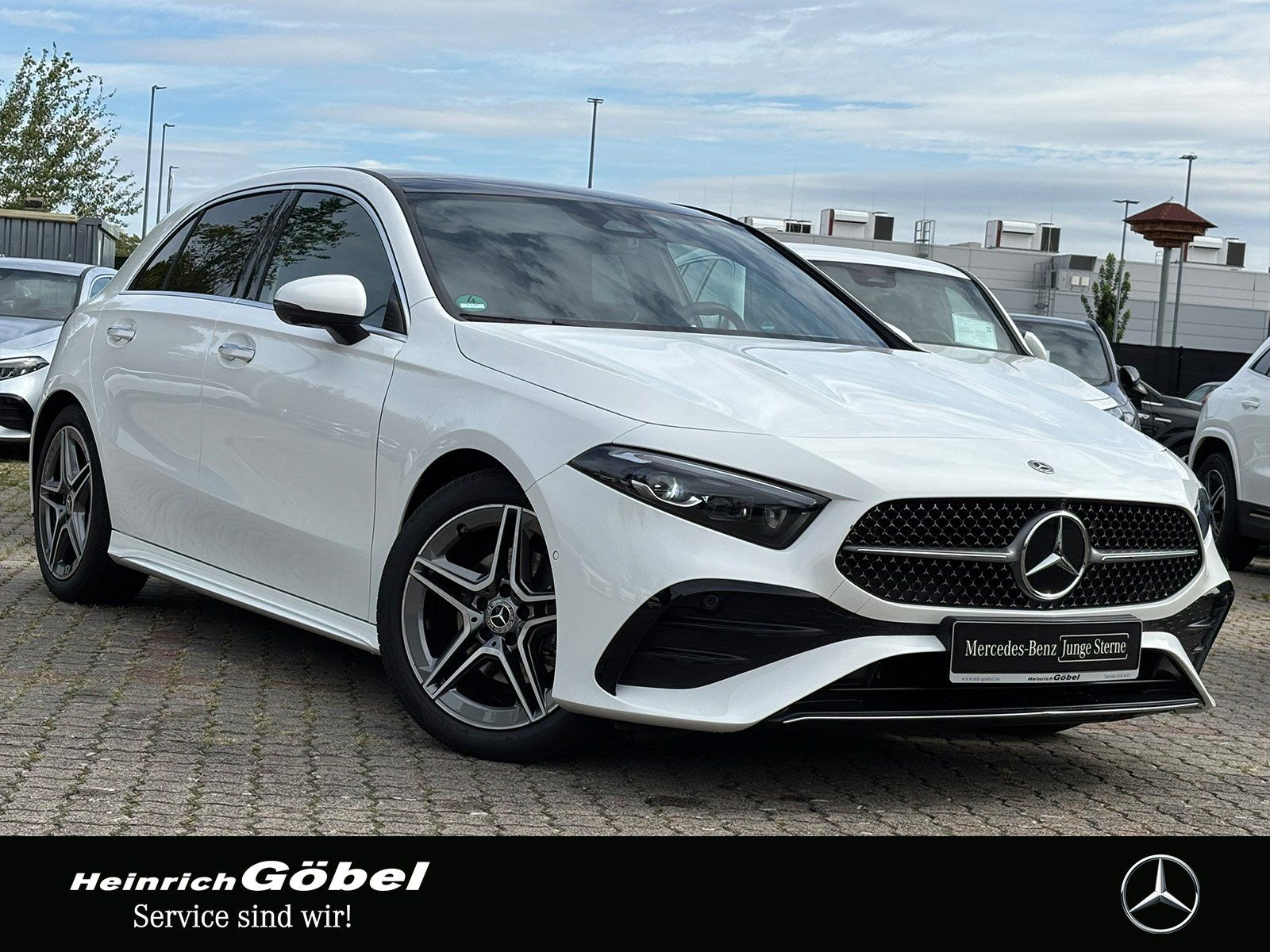 Fahrzeugabbildung Mercedes-Benz A 200 AMG*PANO*MEMORY*360°*MULTIBEAM*KEYLESS*