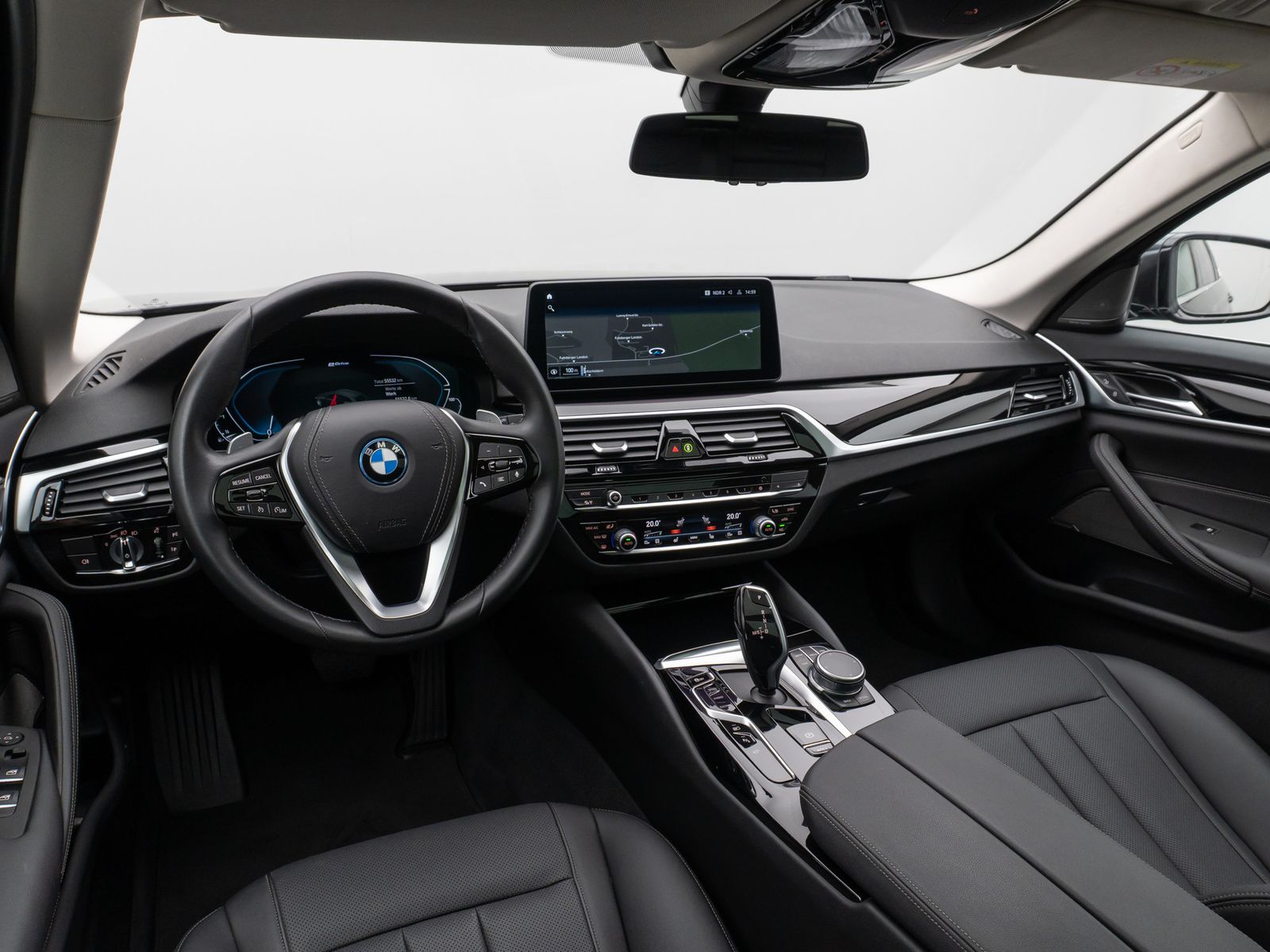 Fahrzeugabbildung BMW 530e xD Alarm DAB 360°Panorama H/K 4Klima Sport