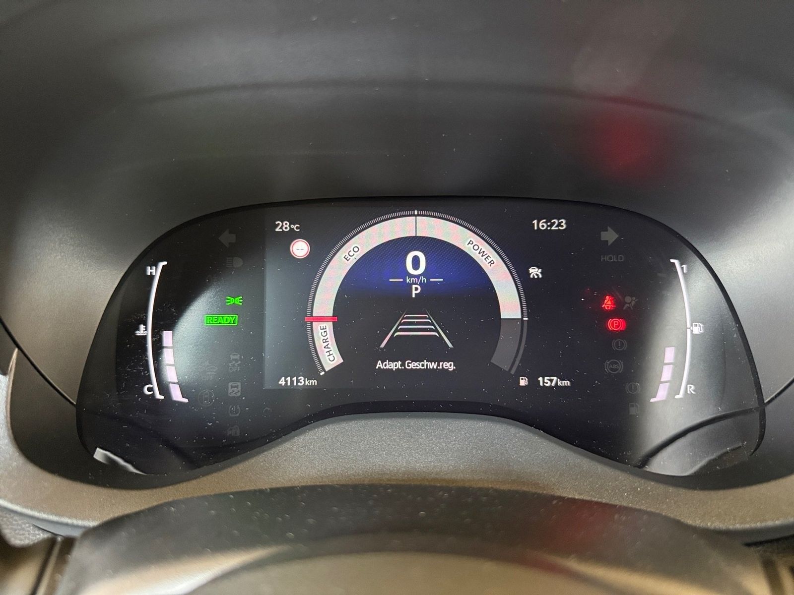 Fahrzeugabbildung Toyota Yaris Cross 1.5 Hybrid Teamplayer KlimaA,LED,SHZ