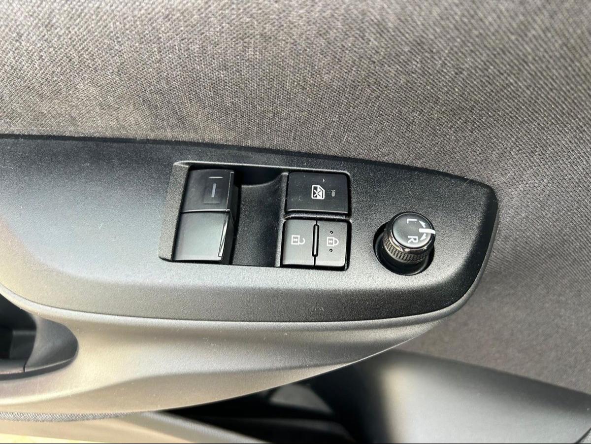 Toyota Yaris Comfort/KLIMA/KAM/APPLE CP/ACC/TÜV NEU/