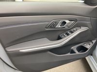 BMW 330 - Vorschau Bild 12