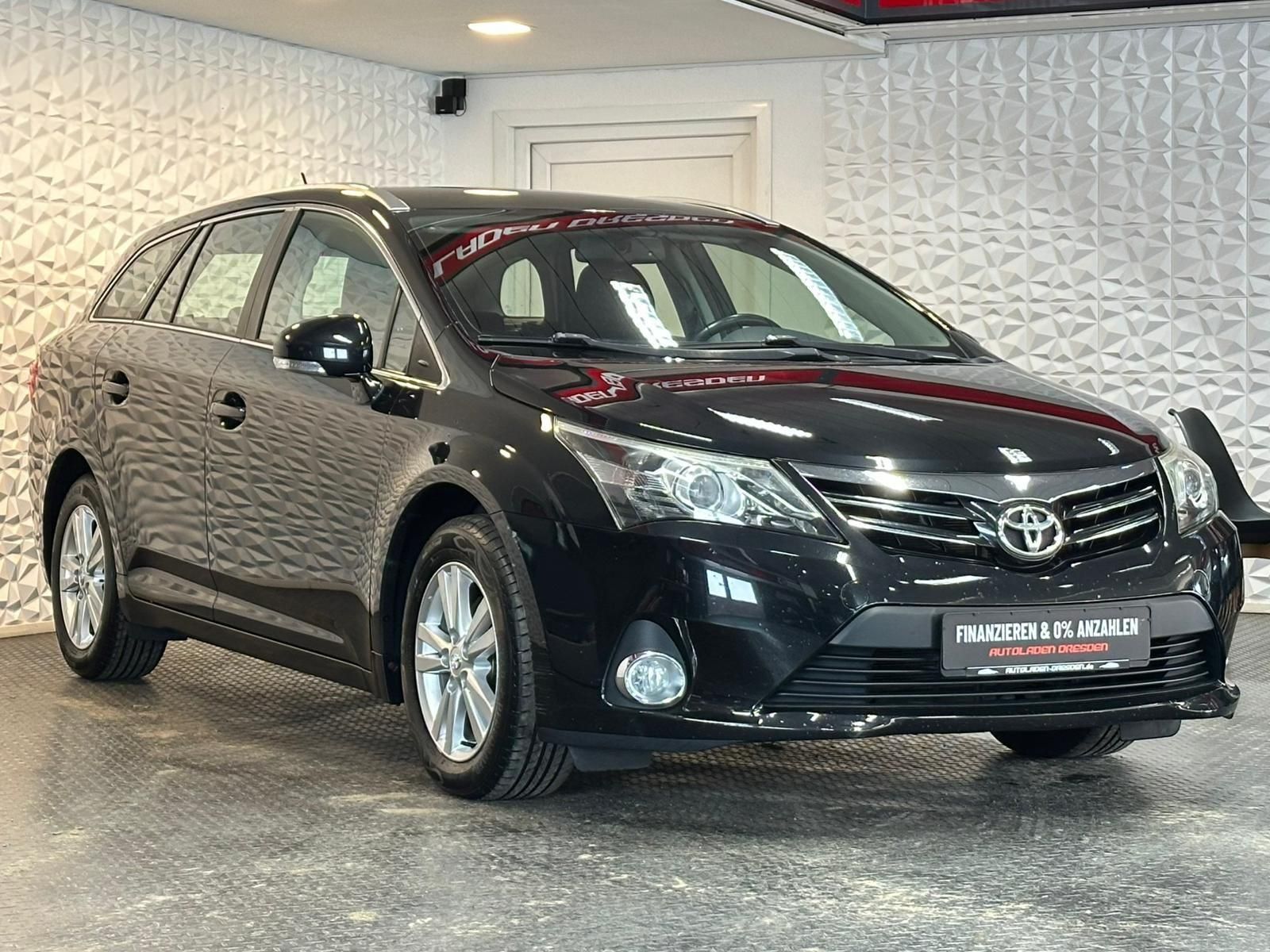 TOYOTA Avensis 1.8 LIFE* SHZ#FH#CAM#TEMPO#NAVI#KLIMA - Image 2