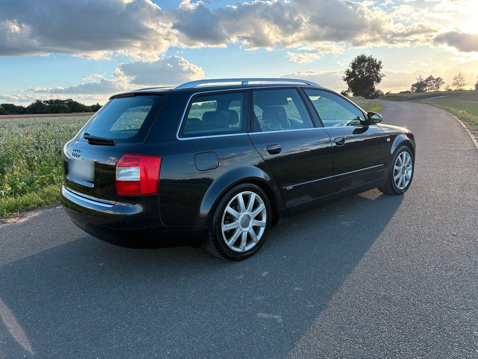 Audi A4 2004 — interior