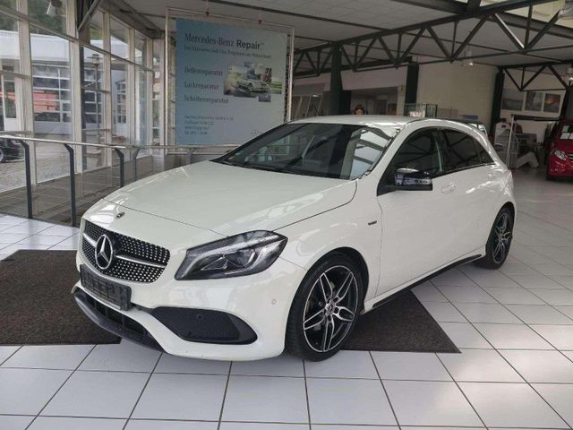 MERCEDES-BENZ A 180 7G-DCT AMG Line Night LED Navi LICHT- UND