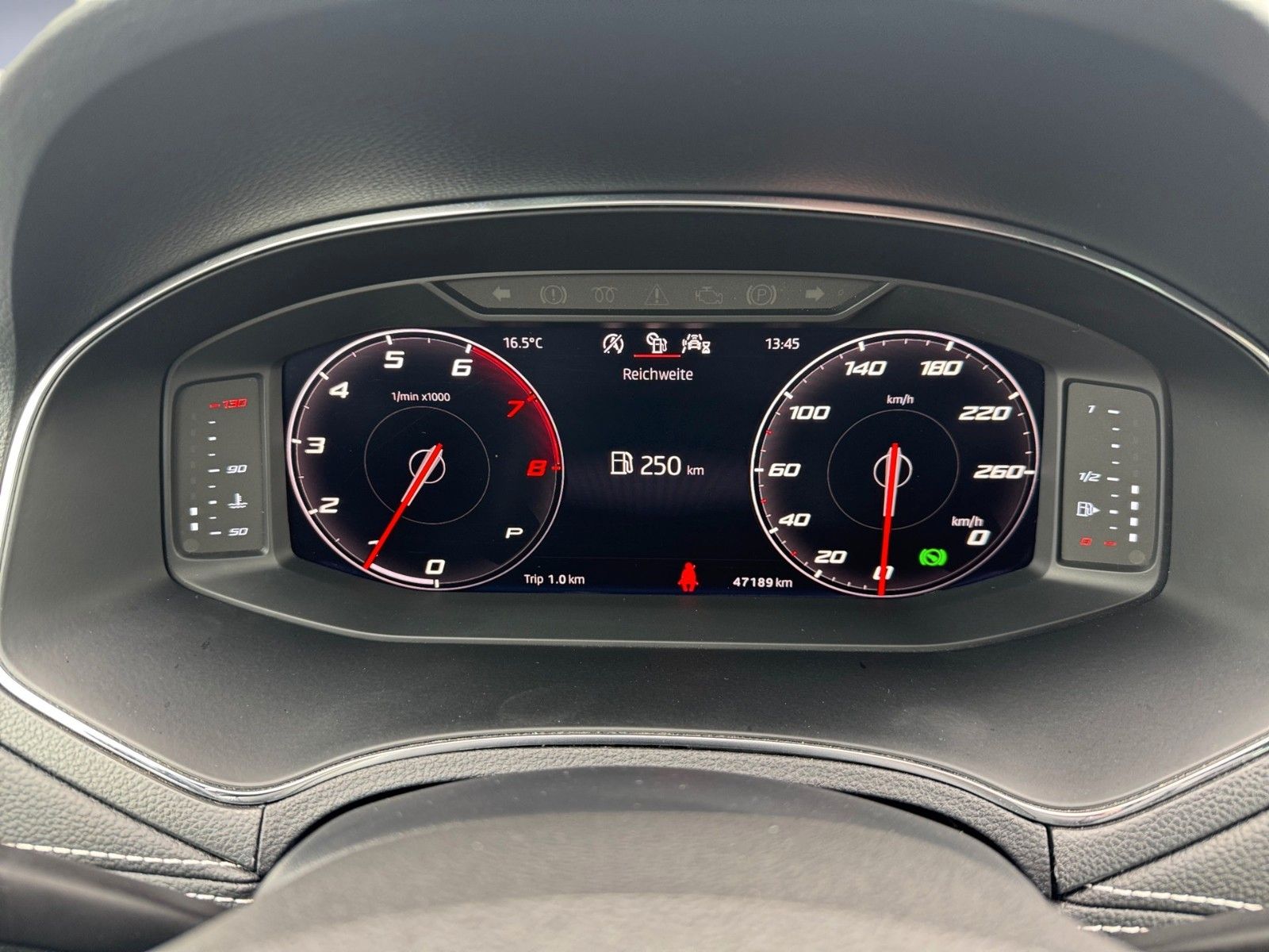 Fahrzeugabbildung SEAT Arona XCELLENCE 1.0 TSI