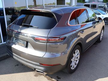 Porsche Cayenne - 9