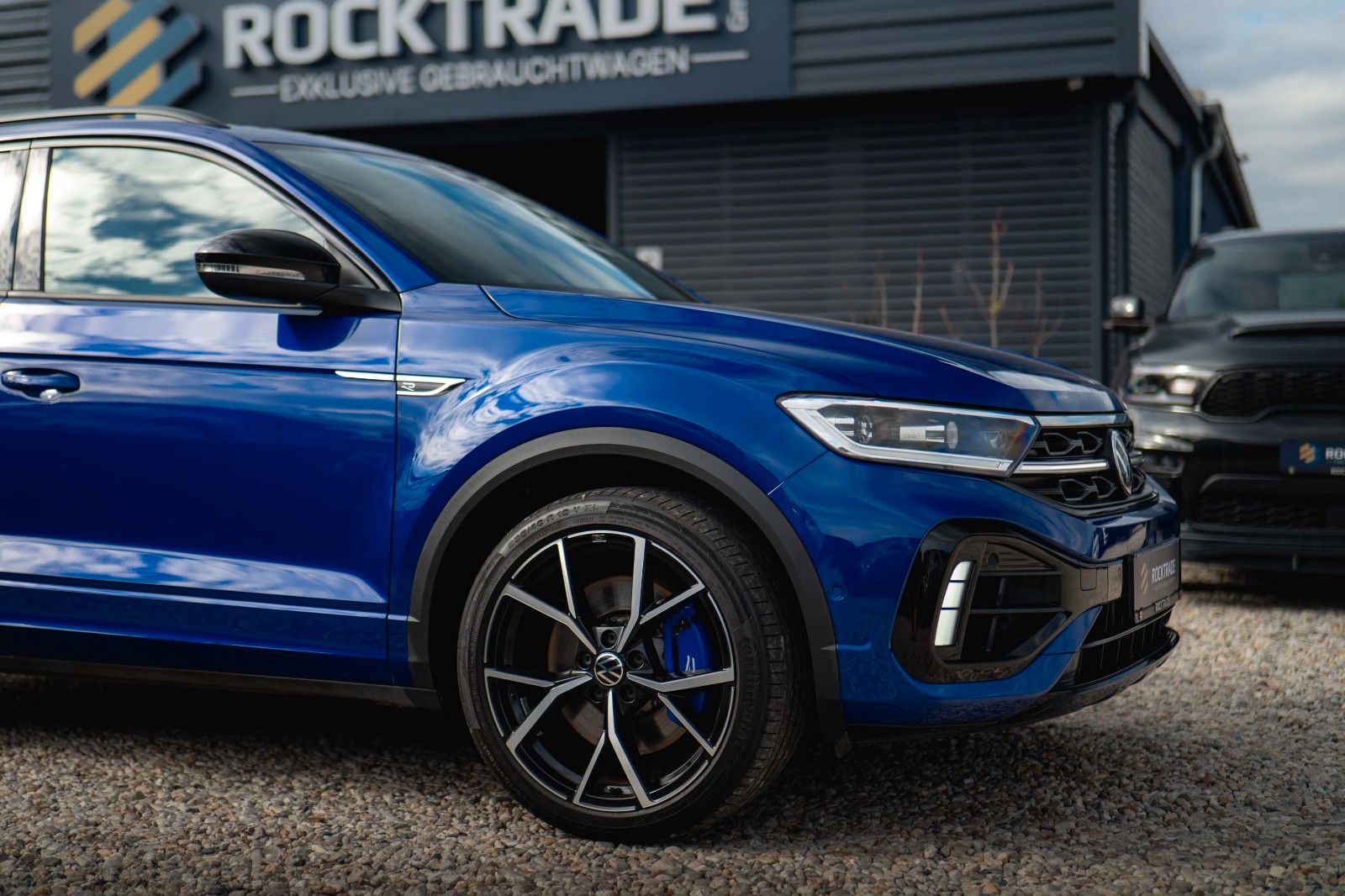 Fahrzeugabbildung Volkswagen T-Roc R 4Motion Black Design *ACC*Matrix*DAB+*