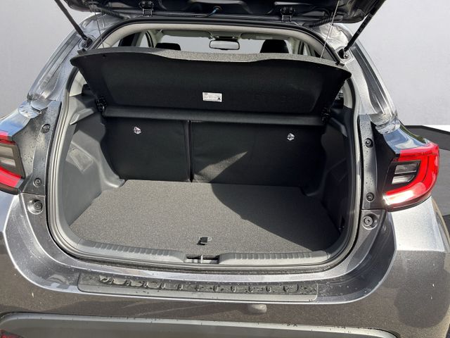 Yaris Hybrid Team Deutschland 1.5 LED Apple Car