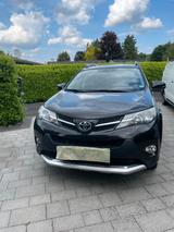 Toyota RAV 4 2,2-l-D-4D 4x4 Comfort - gebrauchte Toyota RAV 4 aus dem Jahr 2015