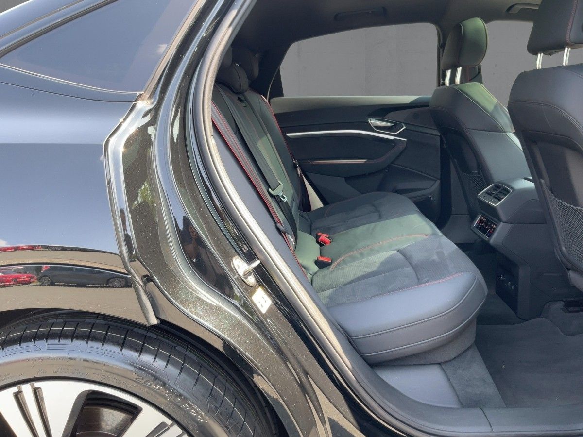 Audi Q8 e-tron - Bild 13