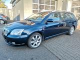 Toyota Avensis 2.0 Executive Lückenlos ToyotaScheckheft - Toyota Avensis aus 2003: Kombi