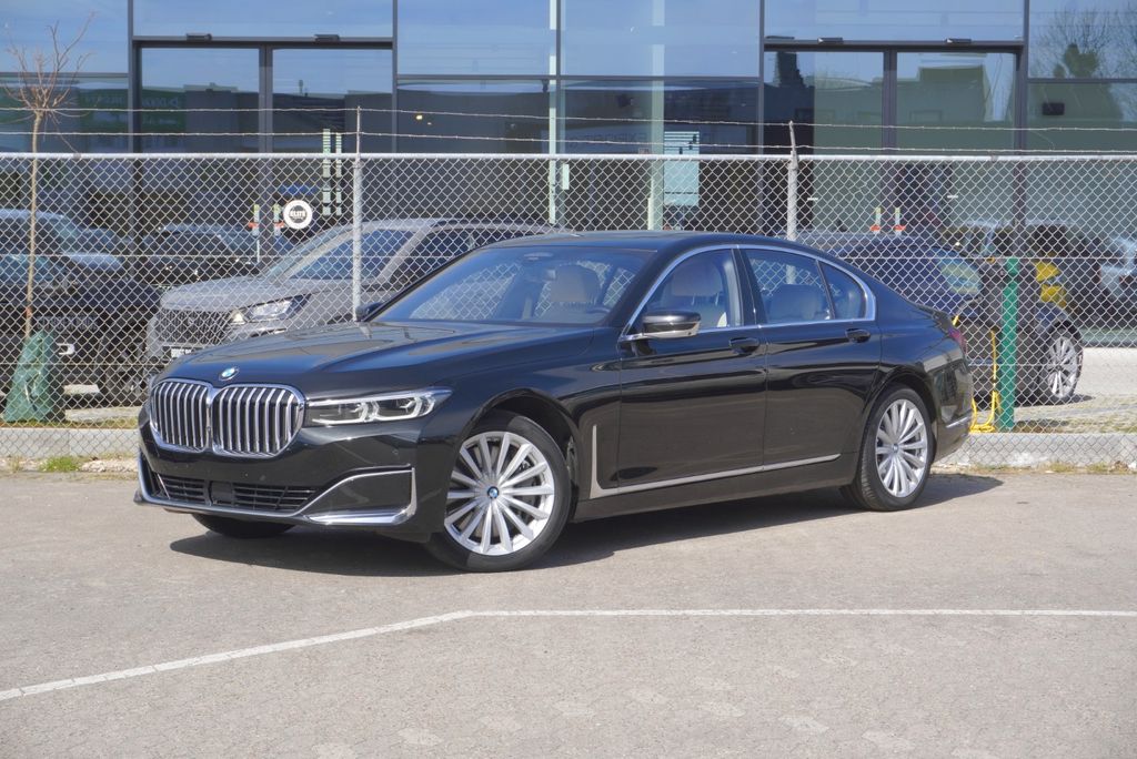 BMW 750