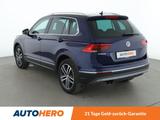 Volkswagen Tiguan 2.0 TSI Highline 4Motion BMT Aut.*NAVI* - VW Tiguan Gebrauchtwagen in Stuttgart