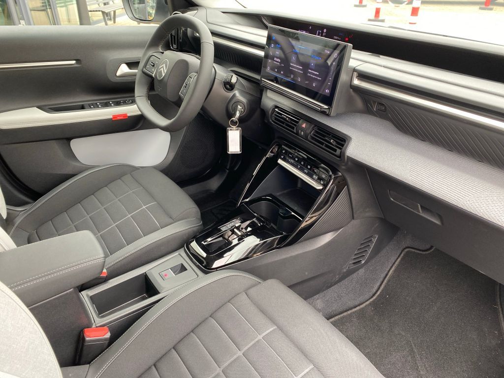 Fahrzeugabbildung Citroën e-C3 MAX *Winter-Paket*LED*11 kW Lader*Navi*Cam*