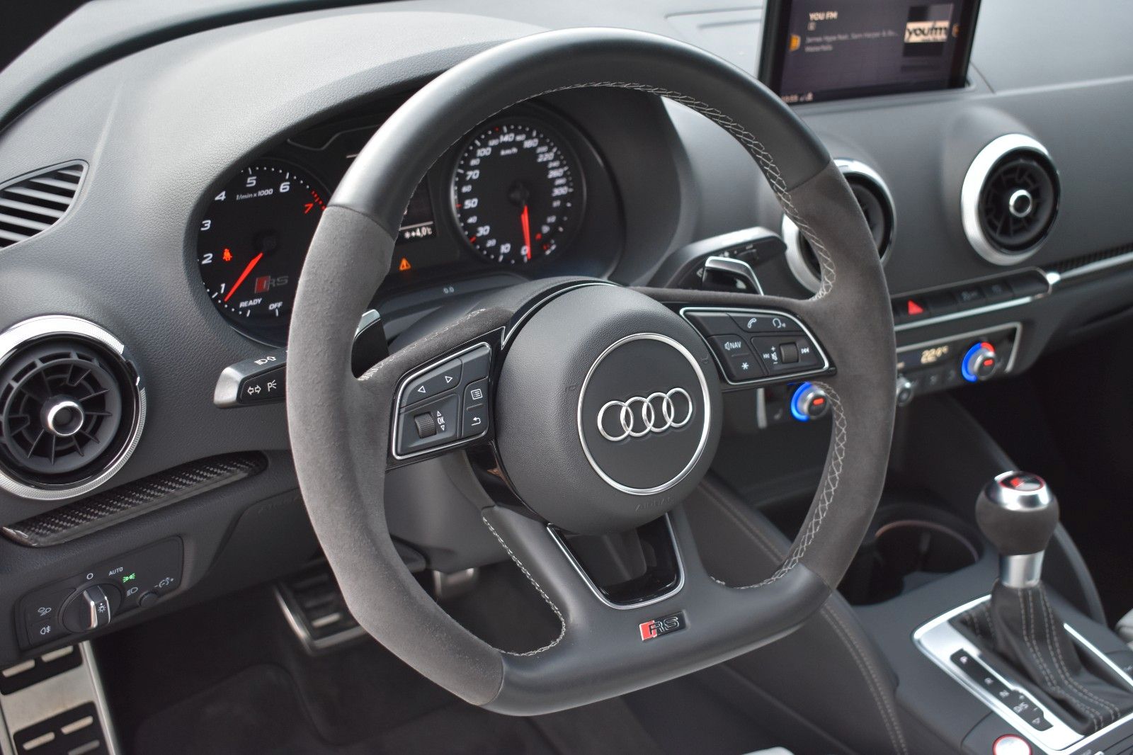Fahrzeugabbildung Audi RS3 Sportback 2.5 TFSI quattro Keyles RS sitze