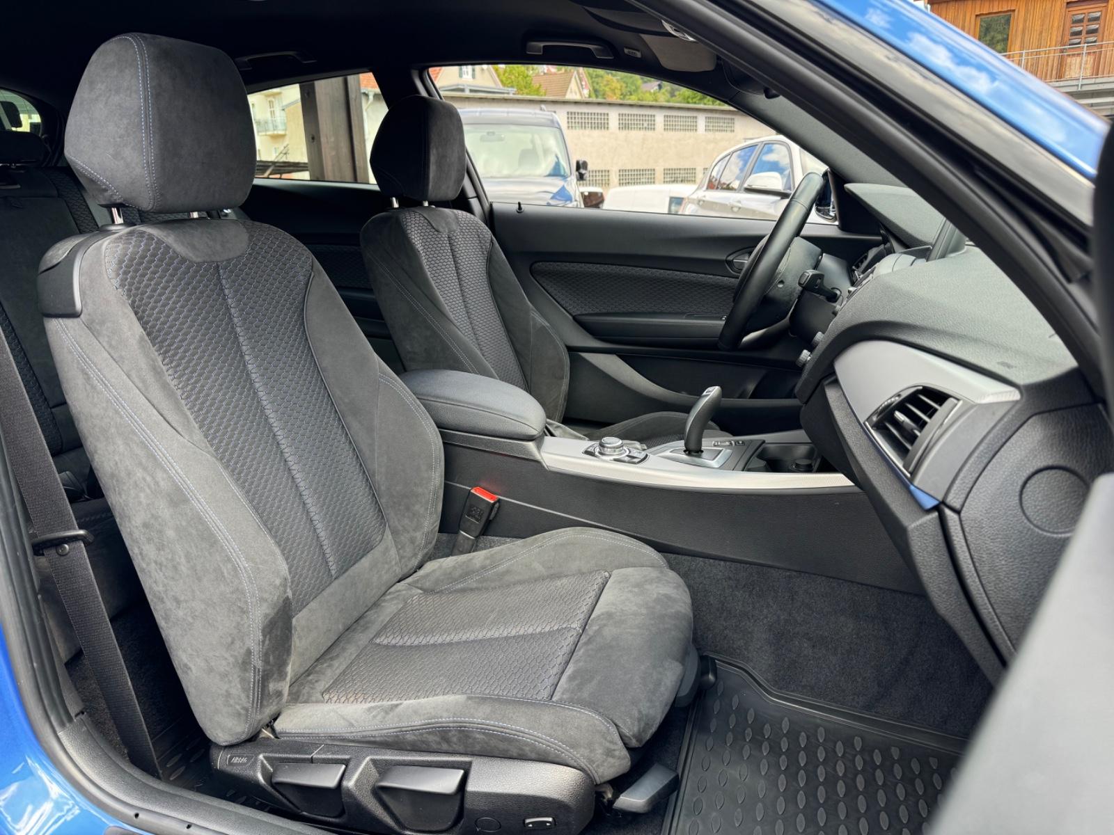BMW 118 i Aut. M Sport Paket *NAVI*BI-XENON*PDC*MFL*
