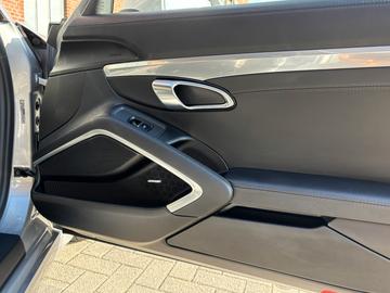 صورة 9 لـ 2017 Porsche 991