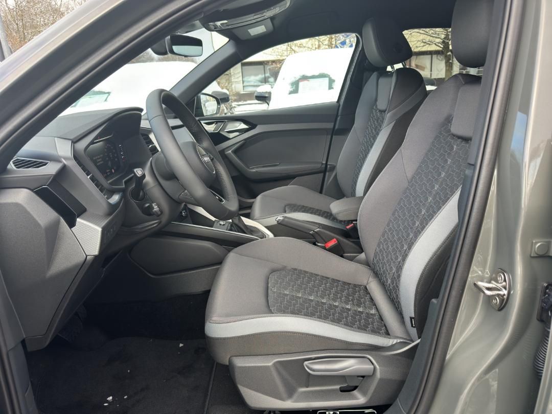 Fahrzeugabbildung Audi A1 allstreet 35 TFSI S tronic, Optikpak., GRA, S