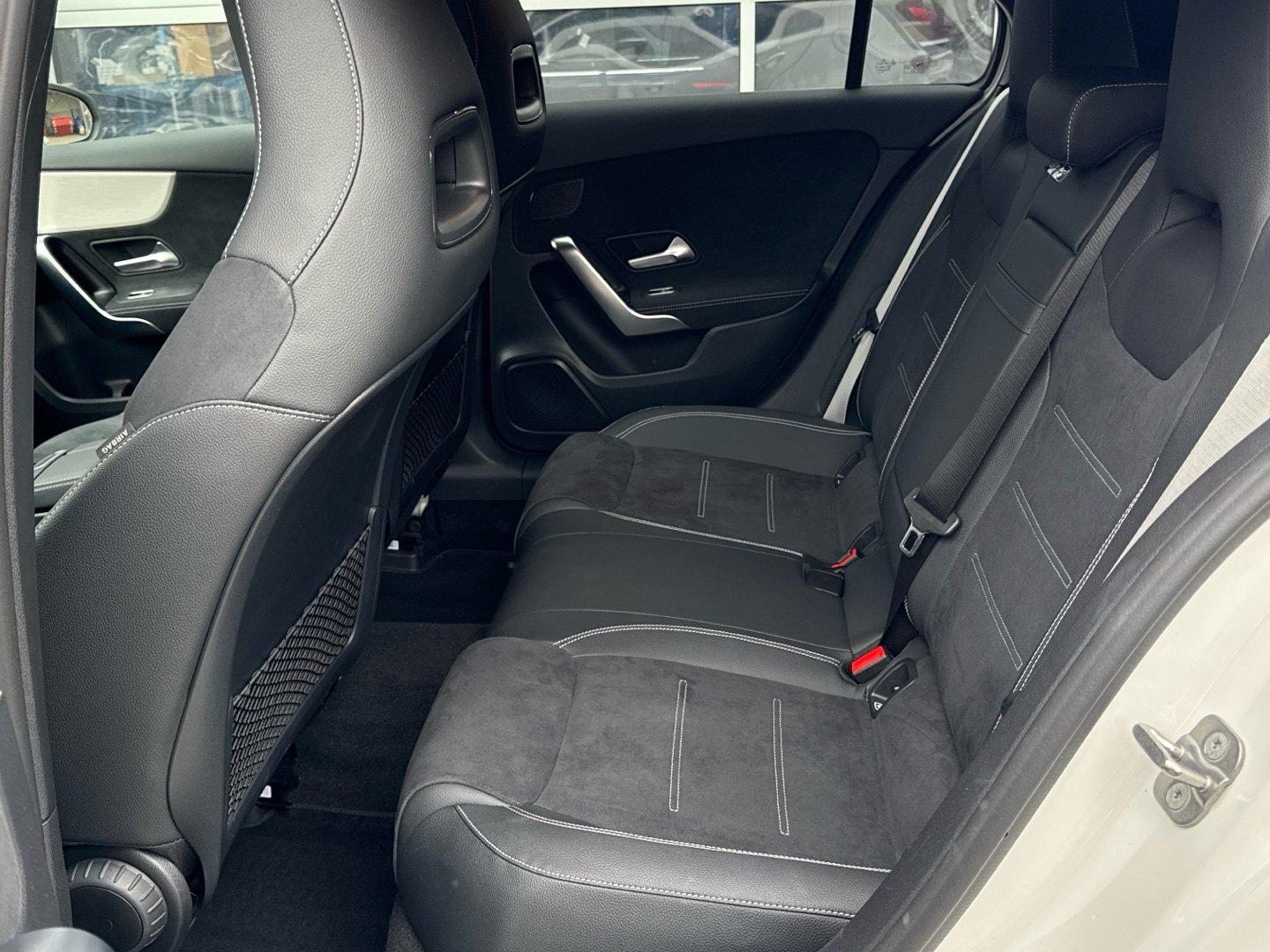 Mercedes-Benz A 250 e AMG Advanced Plus Ambiente Kamera AHK