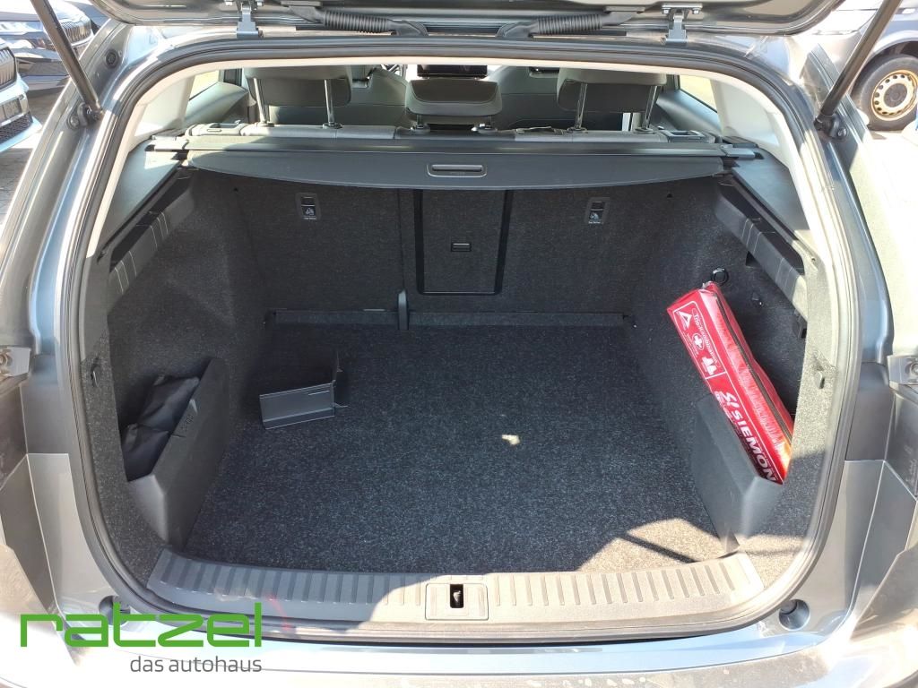 Fahrzeugabbildung SKODA Enyaq 60 Loft AHK-klappbar Navi Leder Kamera LED