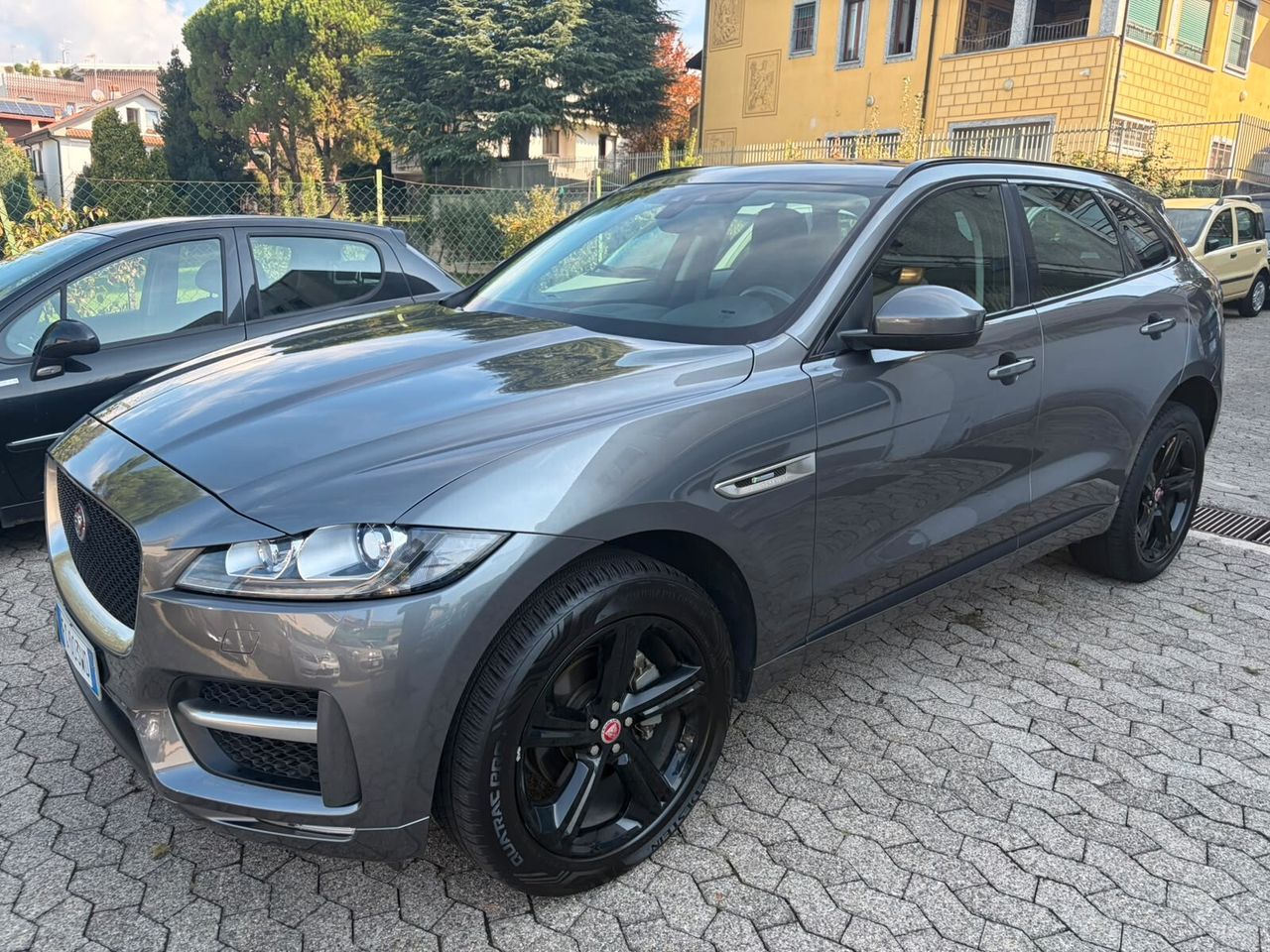Jaguar Jaguar F-Pace 2.0 D 180 CV AWD aut. R-Sport